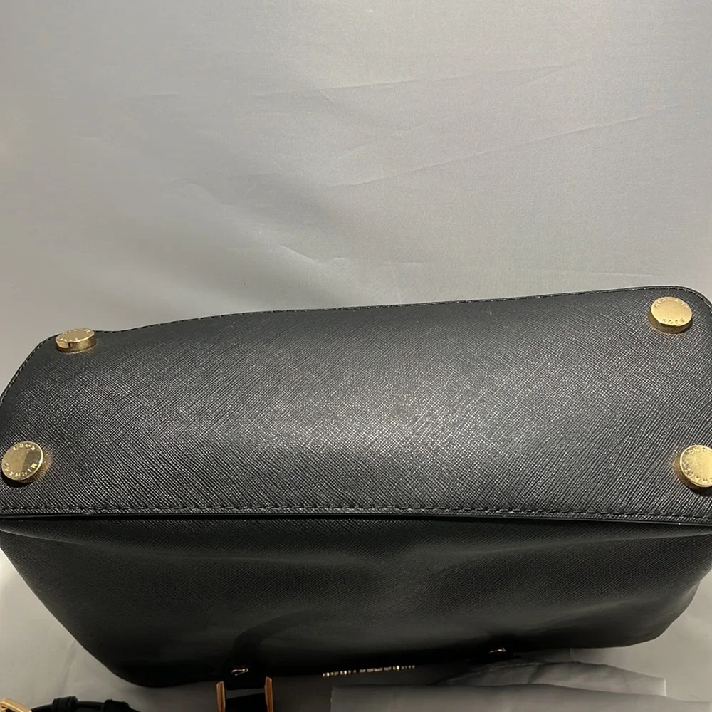 Michael Kors bag - Picture 5 of 8